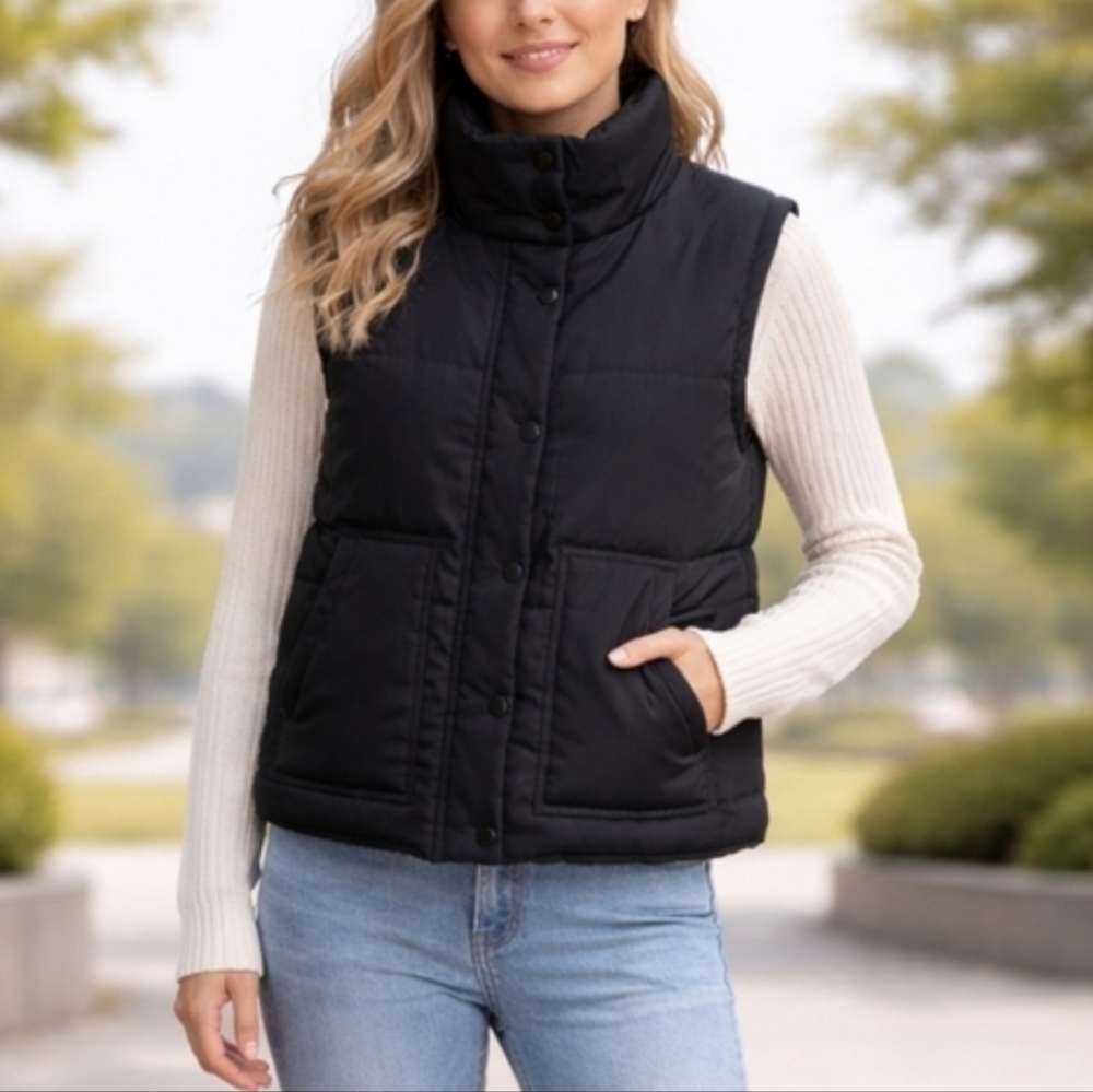 Azalea Wang Size S Women's Black Puffer Vest